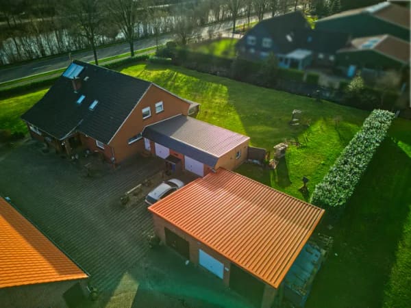 Immobilie in Edewecht - Einfamilienhaus auf ca. 3500 qm Grundstück in Edewecht-Husbäke - Bild 0