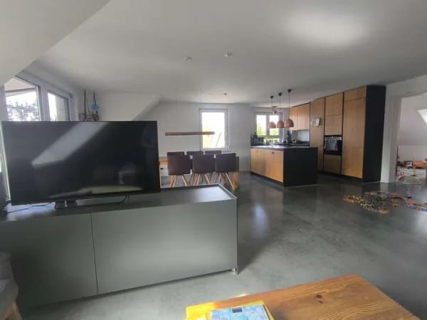 Immobilie in Gingen an der Fils - Neuwertige 4,5 Zimmer Maisonette-Wohnung mit TG-Stellpl. und Albtrauf-Blick - Bild 0