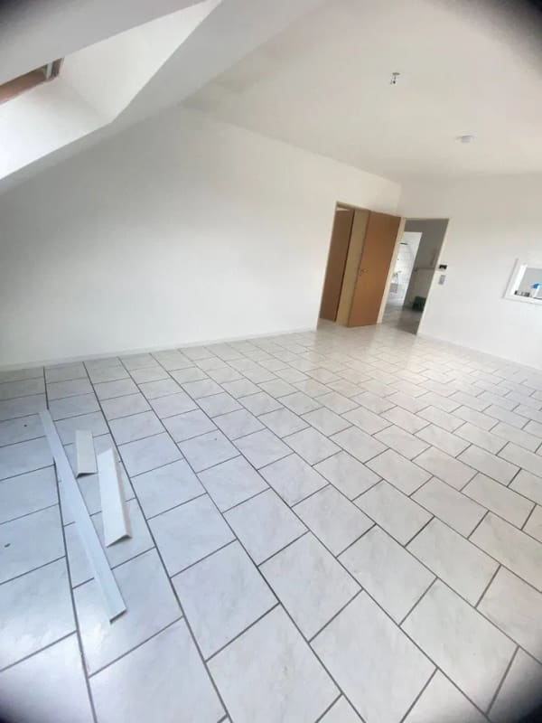 Immobilie in Bous - Helle 3 Zimmer Wohnung im 6 Familienhaus in Bous - Bild 3