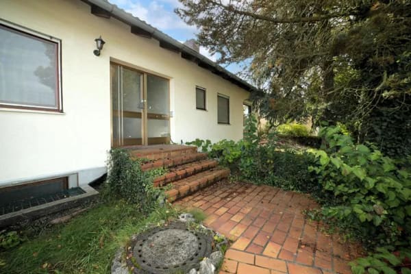 Immobilie in Reichertshausen - Einfamilienhaus mit großem Grundstück (ca. 700 m²) - Reichertshausen zwischen München und Ingolstadt - Bild 1