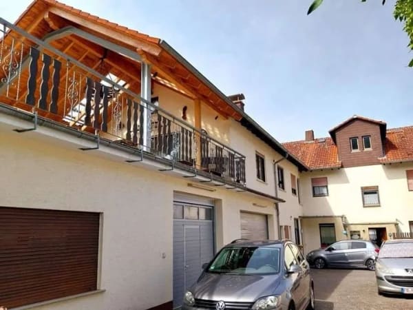 Immobilie in Rockenberg - Großes 3-Familienhaus mit Doppelgarage in Rockenberg-Oppershofen - Bild 1