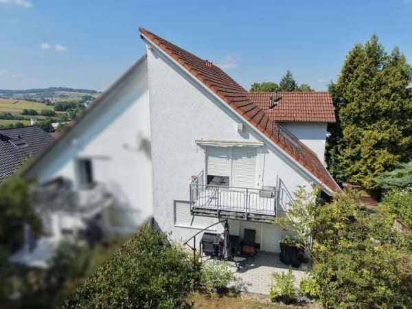Immobilie in Neckarbischofsheim - Doppelhaushälfte mit zwei Wohnungen in Neckarbischofsheim! - Bild 1