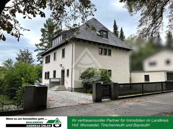 Immobilie in Marktredwitz - Zentral gelegen, vielseitig nutzbar - Dreifamilienhaus mit schönem Garten - Bild 0