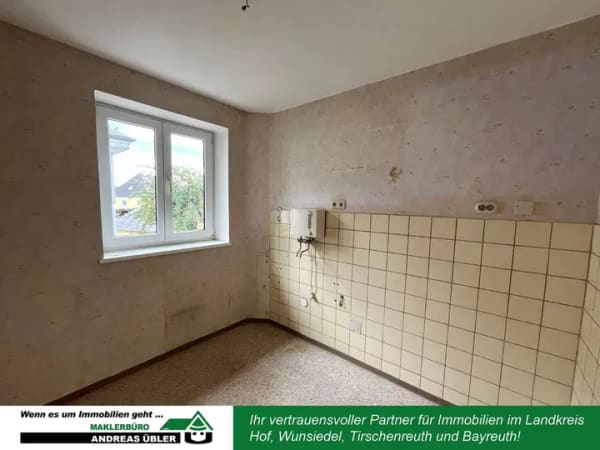 Immobilie in Marktredwitz - Zentral gelegen, vielseitig nutzbar - Dreifamilienhaus mit schönem Garten - Bild 2