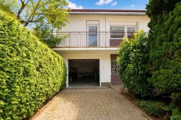 Immobilie in Walzbachtal - Viel Platz für die ganze Familie – Einfamilienhaus mit Wintergarten sowie optionalem Scheunengrundst - Bild 2