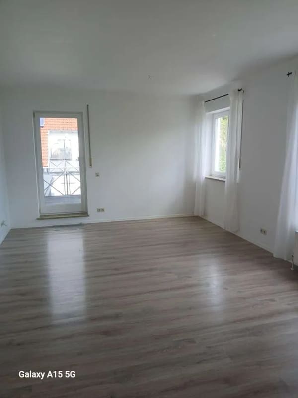 Immobilie in Ihrlerstein - Moderne 4-Zimmer-Wohnung mit Balkon, Einbauküche & Tiefgaragenstellplatz in Ihrlerstein - Bild 1