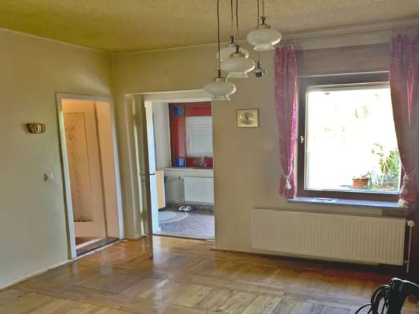 Immobilie in Naundorf - Gemütliches Einfamilienhaus mit idyllischem Garten und viel Gestaltungspotenzial in Naundorf - Bild 3