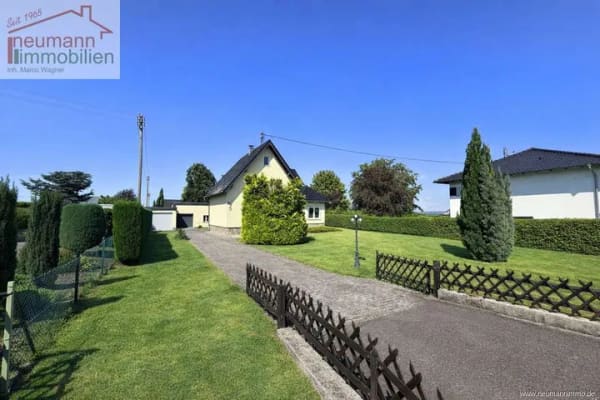 Immobilie in Güllesheim - Familienidylle in Güllesheim: Modernisiertes Wohnhaus mit großem Garten - Bild 1