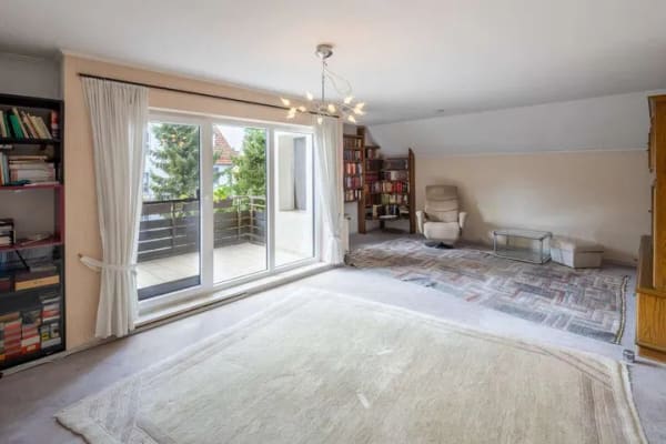 Immobilie in Memmingen - Gepflegte 3-Zimmer-Dachgeschosswohnung mit Balkon in ruhiger Lage von Memmingen - Bild 0