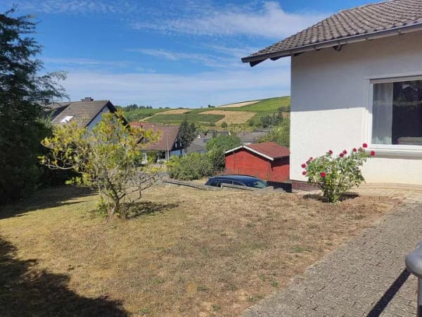 Immobilie in Waldböckelheim - Über den Dingen wohnen, Bungalow mit Gästebereich und herrlichem Weitblick, große Garage+Stellplätze - Bild 2