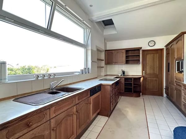 Immobilie in Weikersheim - Einfamilienhaus mit Einliegerwohnung mit toller Aussicht ***sofort verfügbar - Bild 2