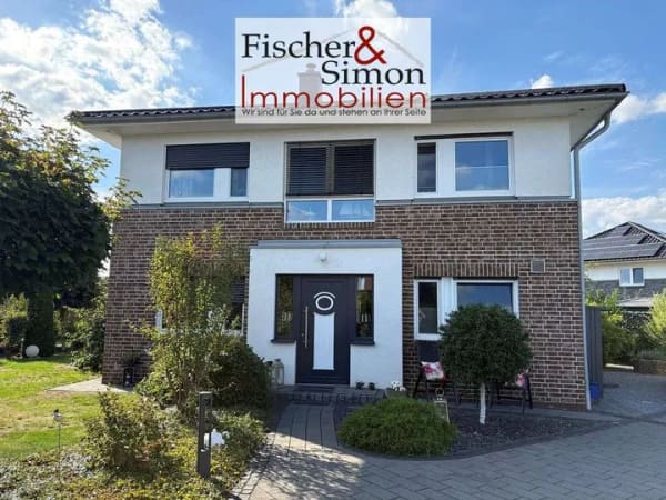 Immobilie in Marklohe - Marklohe OT Lemke-Stadtvilla Bj. 2016 in hervorragendem Pflegezustand, 3 Garagen und viel Komfort - Bild 0
