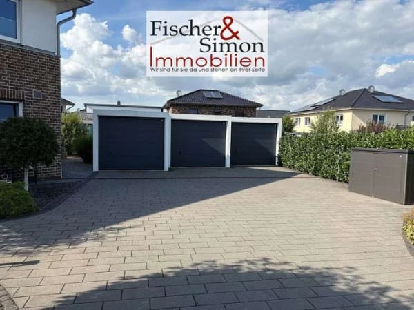 Immobilie in Marklohe - Marklohe OT Lemke-Stadtvilla Bj. 2016 in hervorragendem Pflegezustand, 3 Garagen und viel Komfort - Bild 1