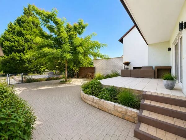 Immobilie in Rödersheim-Gronau - Wohnen, Arbeiten und Genießen: großzügiges Wohnhaus mit Bürogebäude und Ausbaupotential - Bild 4