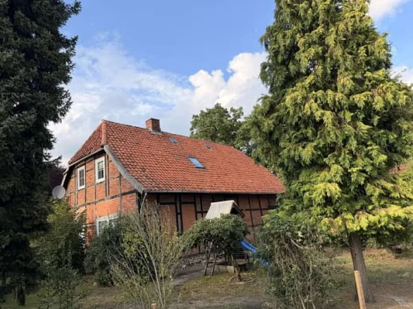 Immobilie in Burgwedel - Fachwerkhaus 200 m² idyllisches Grundstück in Burgwedel - Bild 0