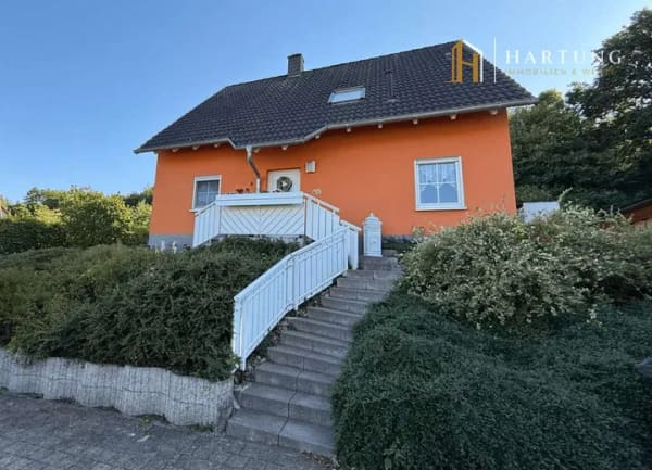 Immobilie in Friedrichroda - Modernes EFH in ruhiger Lage – viel Platz, Garten & Terrasse - Bild 1