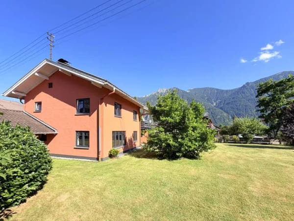 Immobilie in Oberau - Solides Einfamilienhaus in ruhiger und zentralen Lage von Oberau - Bild 2