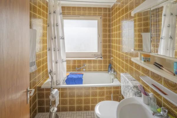 Immobilie in St. Georgen im Schwarzwald - Sonnige 1,5 Zimmer Wohnung am Stadtrand: kompakt und praktisch - Bild 2