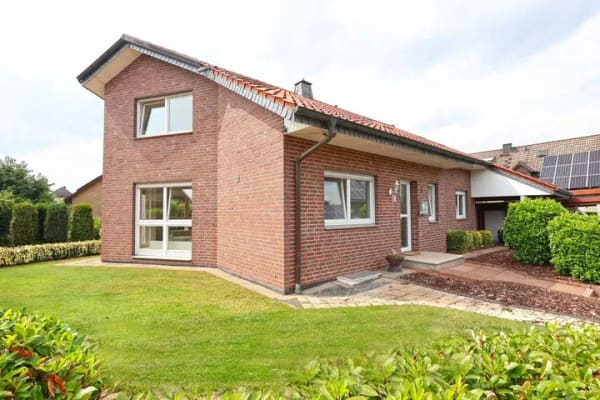 Immobilie in Preußisch Oldendorf - Gepflegtes Haus in ruhiger Siedlung - Bild 1