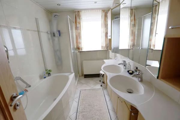 Immobilie in Ebhausen - EINFAMILIENHAUS IN EBHAUSEN-EBERSHARDT - Bild 4