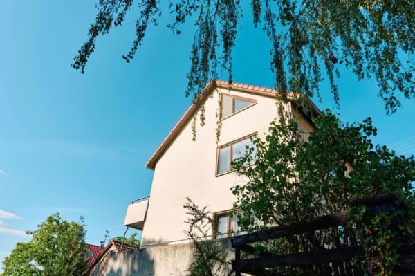 Immobilie in Herrenberg - Viel Platz für Ihre Ideen – Reihenendhaus mit 3 Wohneinheiten und großem Garten - Bild 2