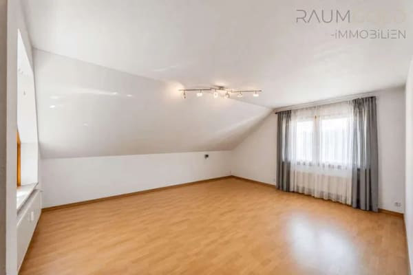 Immobilie in Wehr - Wohnen mit Weitblick: Großzügige 4,5 Zimmer Maisonettewohnung in Wehr - Bild 3