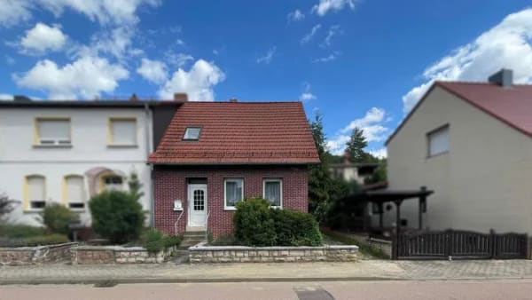 Immobilie in Aschersleben - Kleines Haus, große Wohnfreude - Bild 1