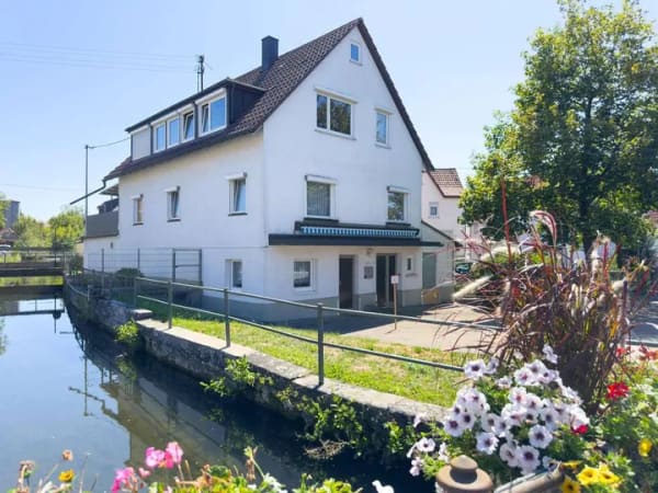 Immobilie in Bempflingen - Viel Platz, viele Möglichkeiten - Wohn- und Geschäftshaus in Bempflingen - Bild 0