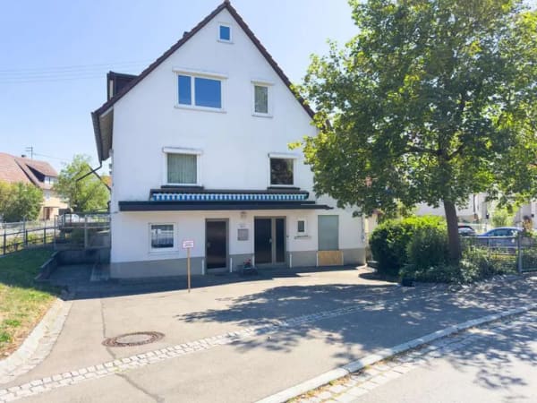 Immobilie in Bempflingen - Viel Platz, viele Möglichkeiten - Wohn- und Geschäftshaus in Bempflingen - Bild 1
