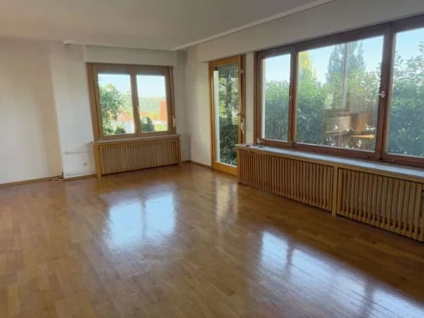 Immobilie in Neckartenzlingen - VIELSEITIGES 2-3 FAMILIENHAUS AUF GROßZÜGIGEM, SONNIGEM GRUNDSTÜCK IN NECKARTENZLINGEN - Bild 3