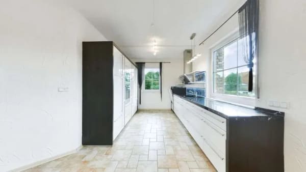 Immobilie in Hohenroda - Hier ist Platz fürs Leben: Großzügiges Einfamilienhaus mit vielen Möglichkeiten - Bild 3