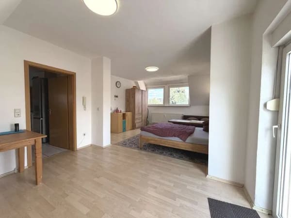 Immobilie in Neidenstein - Charmante 2-Zimmer-Wohnung mit Balkon und zusätzlichem ausgebautem Spitzboden - Bild 1