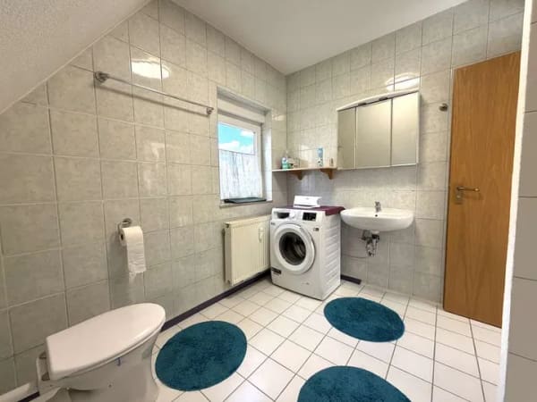 Immobilie in Neidenstein - Charmante 2-Zimmer-Wohnung mit Balkon und zusätzlichem ausgebautem Spitzboden - Bild 4