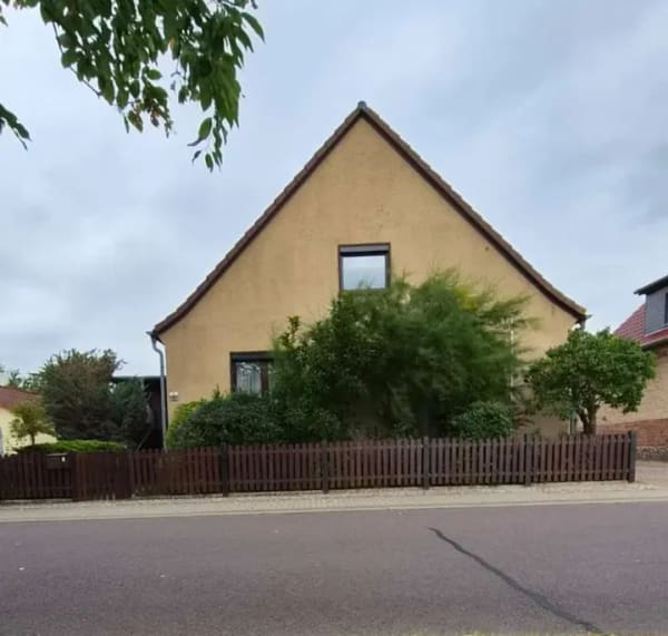 Immobilie in Gardelegen - ++ EINFAMILIENHAUS mit Nebengelass und großem Garten ++ - Bild 0