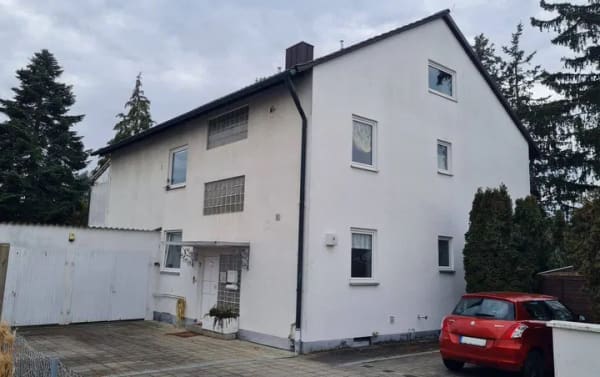 Immobilie in Kalchreuth - Gepflegtes 2-3 Familienhaus in NÜRNBERG-Kalchreuth - komplett BEZUGSFREI - Bild 0