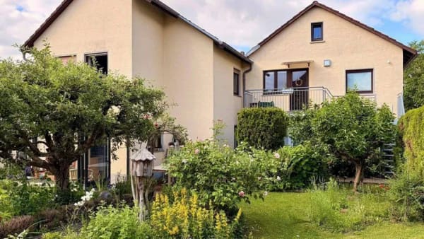 Immobilie in Friedrichsdorf - Historischer Charme trifft vielseitiges Wohnen - besonderes Anwesen mit Garten und Hof - Bild 0