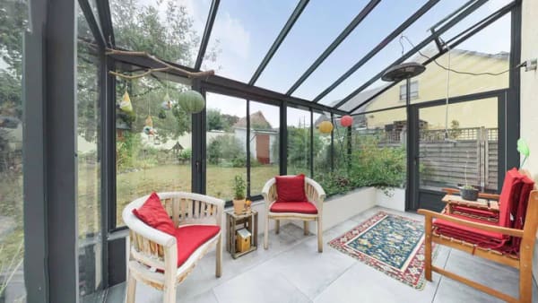 Immobilie in Friedrichsdorf - Historischer Charme trifft vielseitiges Wohnen - besonderes Anwesen mit Garten und Hof - Bild 1