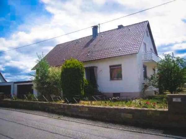 Immobilie in Dormettingen - Großzügiges Einfamilienhaus mit Fernblick auf den Plettenberg  - Bild 2