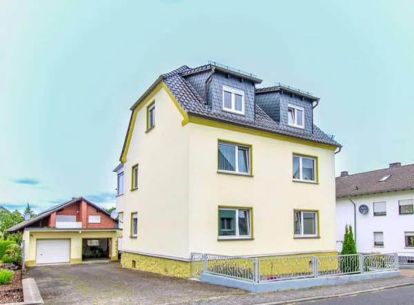 Immobilie in Dornburg - Gepflegtes Mehrfamilienhaus mit großem Grundstück und Nebengebäude in Dornburg-Wilsenroth - Bild 3