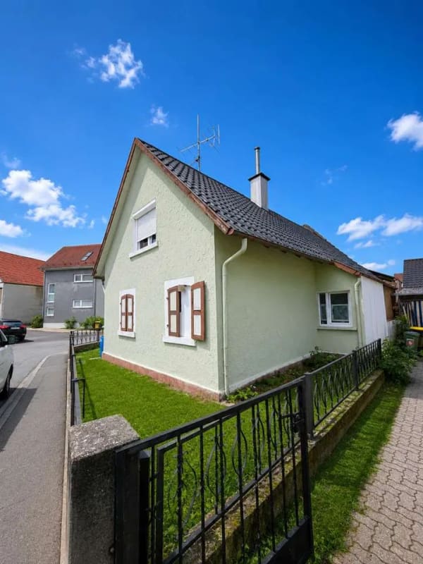 Immobilie in Au am Rhein - Ein Haus. Eine Scheune. Viele Möglichkeiten – gestalten Sie Ihr neues Zuhause in Au am Rhein - Bild 0
