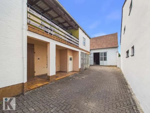 Immobilie in Römerberg - Wohnen, Arbeiten und Lagern – großzügiges Anwesen mit vielseitig nutzbarer Lagerhalle - Bild 2