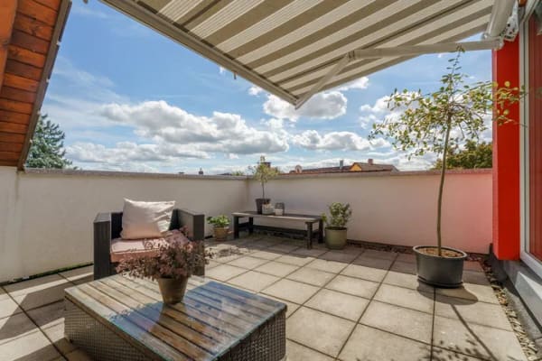 Immobilie in Mönchweiler - Sonniges Wohnen mit enormen Grundstück, Wohnhaus und XXL-Garage für Werkstättle, Carport oder kleines Lager - Bild 0
