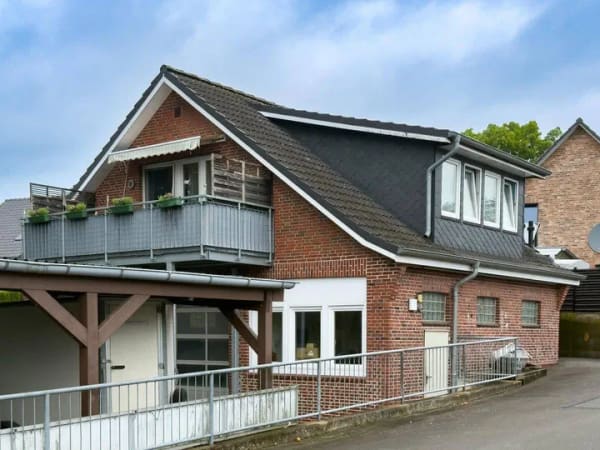 Immobilie in Oldendorf - Vielseitige Immobilie mit attraktiven Nutzungsmöglichkeiten - Bild 2