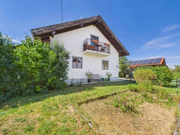 Immobilie in Oberpframmern - Sanierungsobjekt auf großzügigem Grundstück – modernisieren oder neu planen - Bild 1