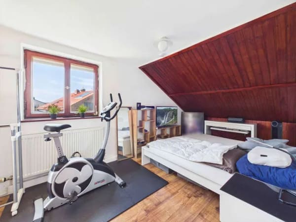 Immobilie in Oberpframmern - Sanierungsobjekt auf großzügigem Grundstück – modernisieren oder neu planen - Bild 4