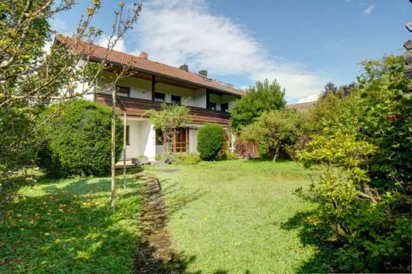 Immobilie in Vaterstetten - Ideales Haus für die Familie!
Hübsche DHH mit Garten in Süd/Westausrichtung, Nähe S-Bahn/Baldham! - Bild 0