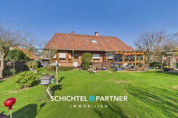 Immobilie in Ottersberg - Quelkhorn | Traumhaftes 3-Parteien-Haus auf schönem Grundstück - Bild 1