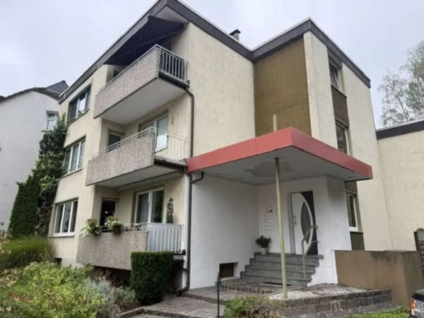 Immobilie in Oer-Erkenschwick - Klasse 3 Zimmerwohnung, gut ausgestattet mit Balkon und Garage !!! - Bild 0