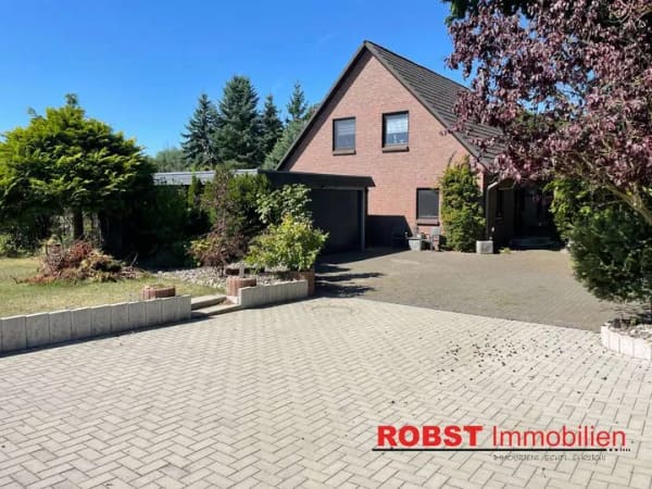 Immobilie in Dassow - Großzügiges Einfamilienhaus auf weitläufigem Grundstück mit Blick ins Grüne - Bild 4