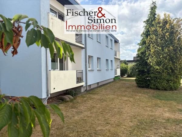 Immobilie in Nienburg/Weser - Nienburg OT Erichshagen-großzügige 4 Zimmerwohnung mit Loggia u. PKW Stellplatz im Erdgeschosss - Bild 2